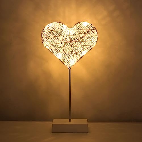 Lewondr Lámpara Decorativa de Mesa, Luces Led Habitación con Pilas, Adorno Navideño Iluminado, Luz Navidad Nocturna 3D Tejida de Hierro,Decoración Ramadan Casa Exterior Escritorio Dormitorio, Corazón