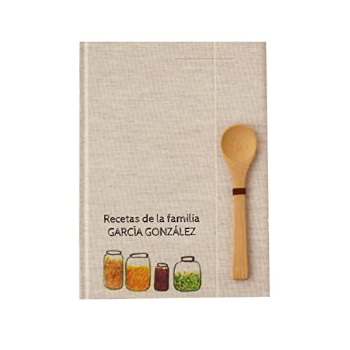 Recetario en blanco personalizado con tu nombre 15x21| Libro de cocina para escribir hasta 90 recetas con índice y cuchara bambú | Castellano català euskara galego português | Tapa dura A5